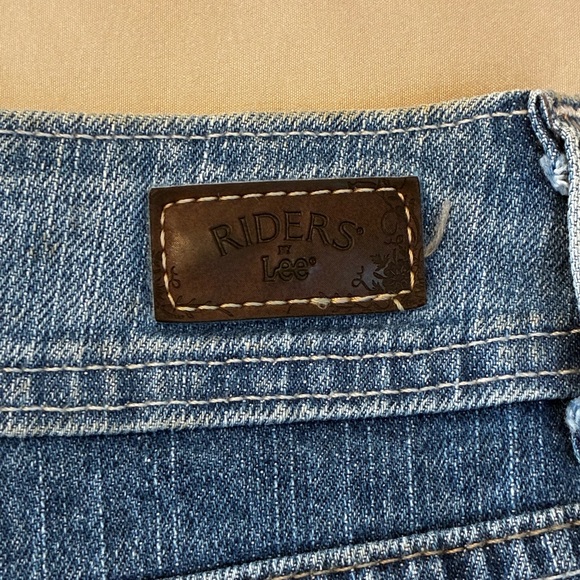 Classic Blue Women's Jeans - Picture 7 of 11